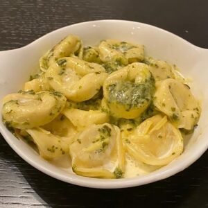 Vegetarian ricotta & spinach tortellini