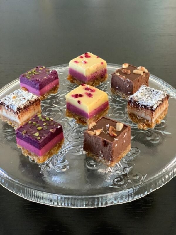 HIGH TEA (8 piece dessert ) VEGAN-GLUTENVRIJE-LOCTOSVRIJE