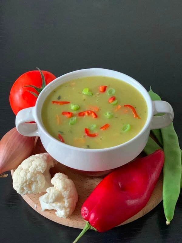 Erwten Soep Met Vegetarisch Sausauge (Worst)